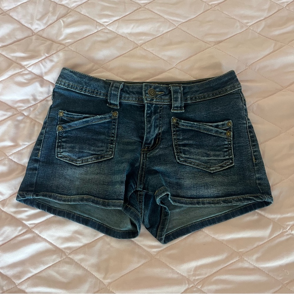 Almost Famous | Front Pocket Denim Mini Shorts